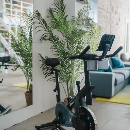 아파트 Sc 00 Loft By Rockchair L Superhost Status L Unique & Style Loft 230 Sqm 2 Floors Tablefootball Tabletennis 3 Bathrooms Boxspringbeds Welcomes You!
