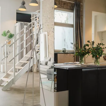 Sc 00 Loft By Rockchair L Superhost Status L Unique & Style Loft 230 Sqm 2 Floors Tablefootball Tabletennis 3 Bathrooms Boxspringbeds Welcomes You! شقة برلين
