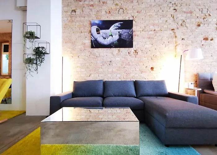 Apartament Sc 00 Loft By Rockchair L Superhost Status L Unique & Style Loft 230 Sqm 2 Floors Tablefootball Tabletennis 3 Bathrooms Boxspringbeds Welcomes You! *