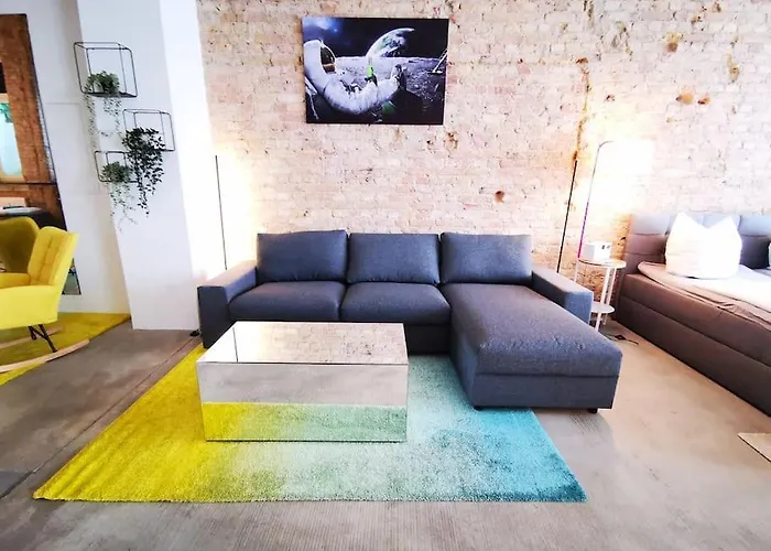 Apartamento Sc 00 Loft By Rockchair L Superhost Status L Unique & Style Loft 230 Sqm 2 Floors Tablefootball Tabletennis 3 Bathrooms Boxspringbeds Welcomes You! Berlim