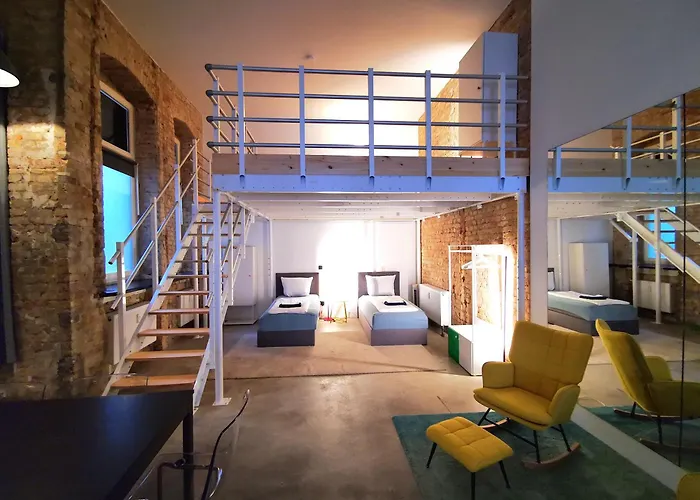 Sc 00 Loft By Rockchair L Superhost Status L Unique & Style Loft 230 Sqm 2 Floors Tablefootball Tabletennis 3 Bathrooms Boxspringbeds Welcomes You! * Berlin