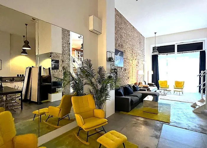 Apartament Sc 00 Loft By Rockchair L Superhost Status L Unique & Style Loft 230 Sqm 2 Floors Tablefootball Tabletennis 3 Bathrooms Boxspringbeds Welcomes You! Berlin