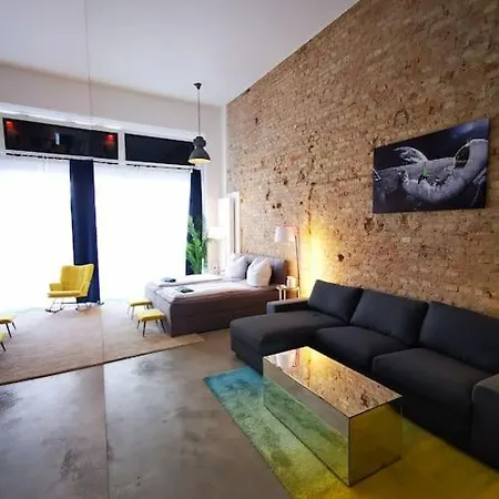 Sc 00 Loft By Rockchair L Superhost Status L Unique & Style Loft 230 Sqm 2 Floors Tablefootball Tabletennis 3 Bathrooms Boxspringbeds Welcomes You! Apartment Berlin