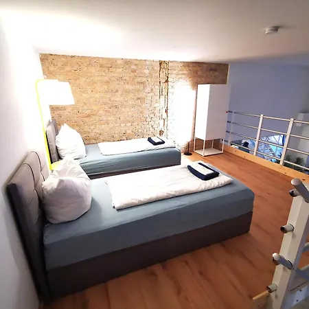 Sc 00 Loft By Rockchair L Superhost Status L Unique & Style Loft 230 Sqm 2 Floors Tablefootball Tabletennis 3 Bathrooms Boxspringbeds Welcomes You! 아파트 *