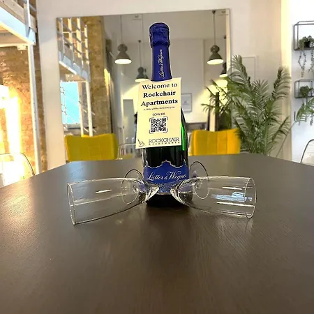 Sc 00 Loft By Rockchair L Superhost Status L Unique & Style Loft 230 Sqm 2 Floors Tablefootball Tabletennis 3 Bathrooms Boxspringbeds Welcomes You! 베를린