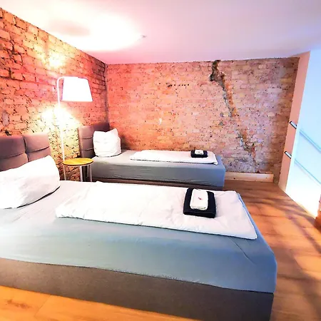 Sc 00 Loft By Rockchair L Superhost Status L Unique & Style Loft 230 Sqm 2 Floors Tablefootball Tabletennis 3 Bathrooms Boxspringbeds Welcomes You! 아파트 베를린