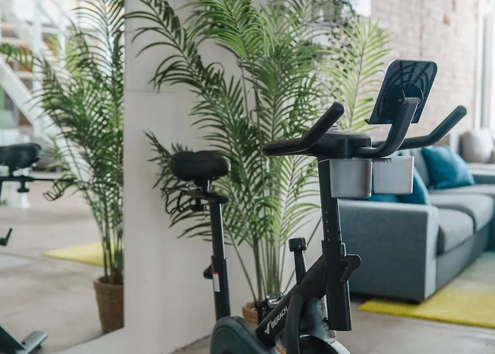 Apartamento Sc 00 Loft By Rockchair L Superhost Status L Unique & Style Loft 230 Sqm 2 Floors Tablefootball Tabletennis 3 Bathrooms Boxspringbeds Welcomes You!